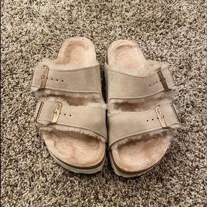 Fluffy Birkenstock’s